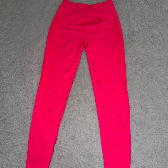 ALPHALETE Amplify Leggings - Picture 3 of 3